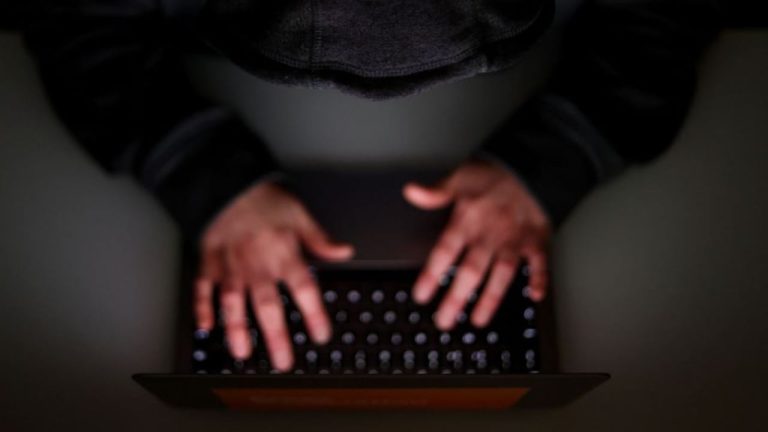 Studiuesit zbulojnë pandeminë më të madhe globale: 300 milionë fëmijë përballen me abuzim seksual në internet çdo vit