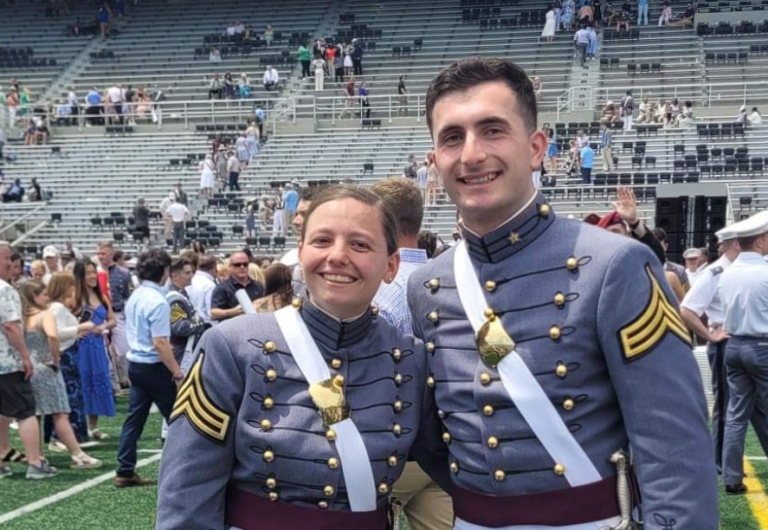 FSK njofton për diplomimin e dy kadetëve kosovarë në SHBA, Bideni i pranishëm në ceremoni