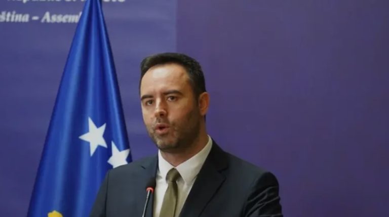 Konjufca: Ditëve të fundit goxha janë zvogëluar gjasat për shpërndarje të kuvendit