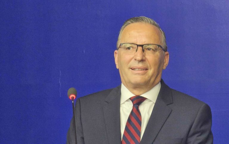 “Do t’i rris pagat shumë, shumë, edhe krejt pensionet”, Bedri Hamza vjen me premtime të mëdha