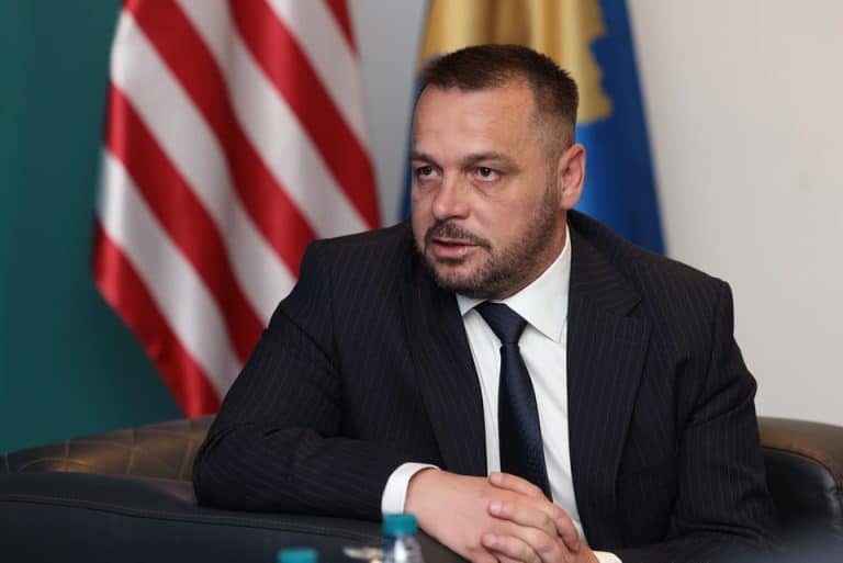 Maqedonci: Lufta nuk fillon nesër, por indikacionet politike nuk japin zgjidhje tjetër