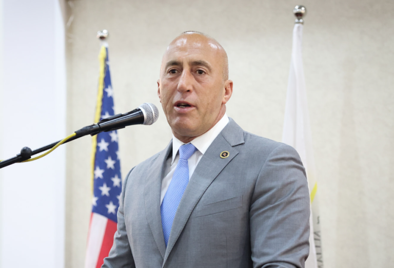 Haradinaj i përgjigjet me letër Krasniqit: Rrugëdalja e vetme është një platformë për qeverisje të re pa Kurtin