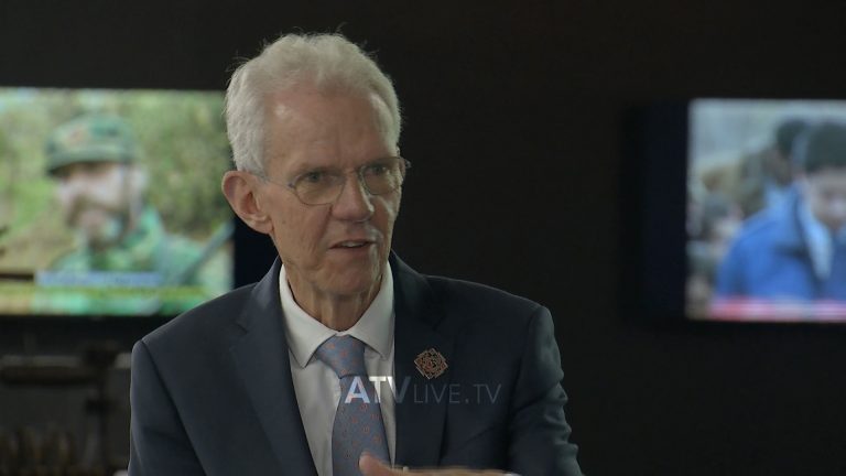 “Liria është më e çmuar se jeta”, ish-gazetari i BBC-së i emocionuar kujton intervistën me Fehmi Lladrovcin