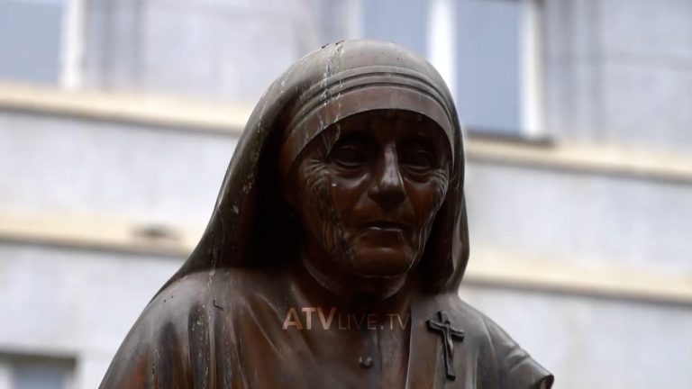 Shtatoret në Prishtinë, të papastra e të dëmtuara