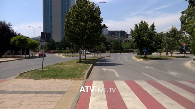 Temperatura e asfaltit arrin deri në 58 gradë celcius