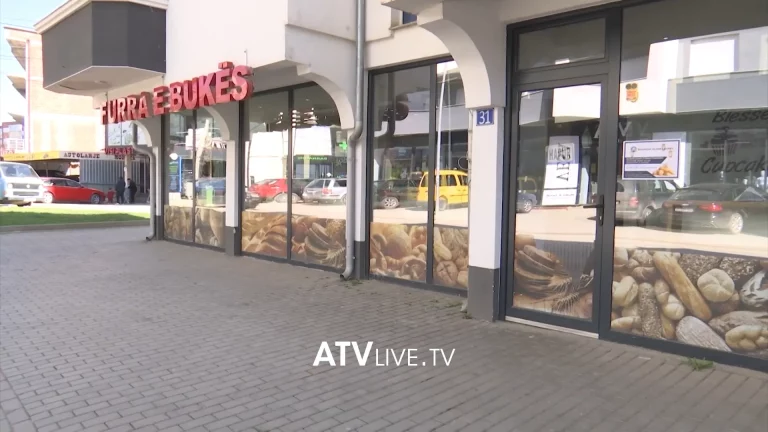 Furra me pronar katolik në Klinë jep bukë falas për nevojtarët në muajin e shenjtë të Ramazanit