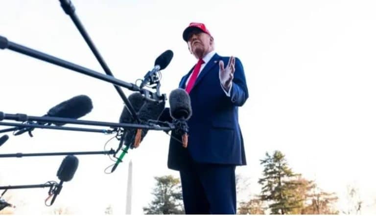 Trump kritikon Zelenskyn pas përplasjes: “I forti i madh”, do të vazhdojë më luftën