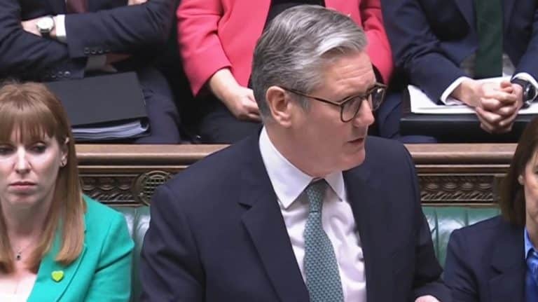 Europa në alarm pas përplasjes Trump – Zelensky, rolin e negociatorit tani e merr kryeministri britanik! Starmer telefonata me dy presidentët