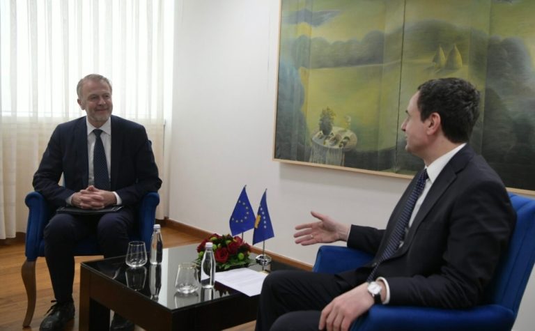 Orav pas takimit me Kurtin: BE-ja e përkushtuar për mbështje në rrugën për përparim dhe stabilitet