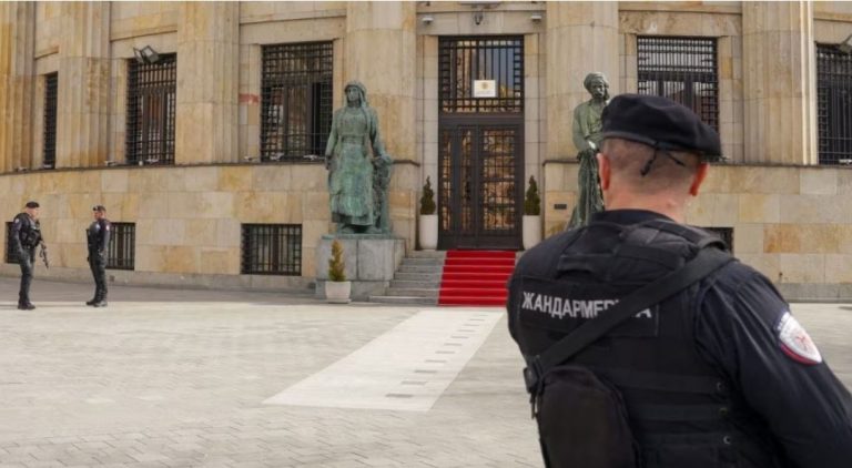 Prokurorët boshnjakë lëshojnë urdhër për arrestimin e Milorad Dodikut