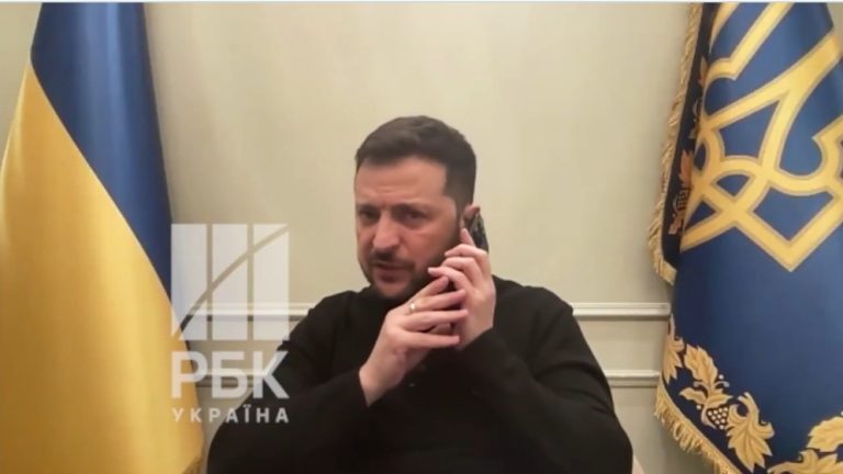 Macroni e thërret në telefon Zelenskyn, kur ai po u tregonte gazetarëve për bisedën me Trumpin