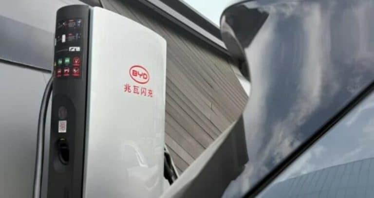 BYD ka tejkaluar Tesla: Ka një karikues që është katër herë më i shpejtë se Supercharger