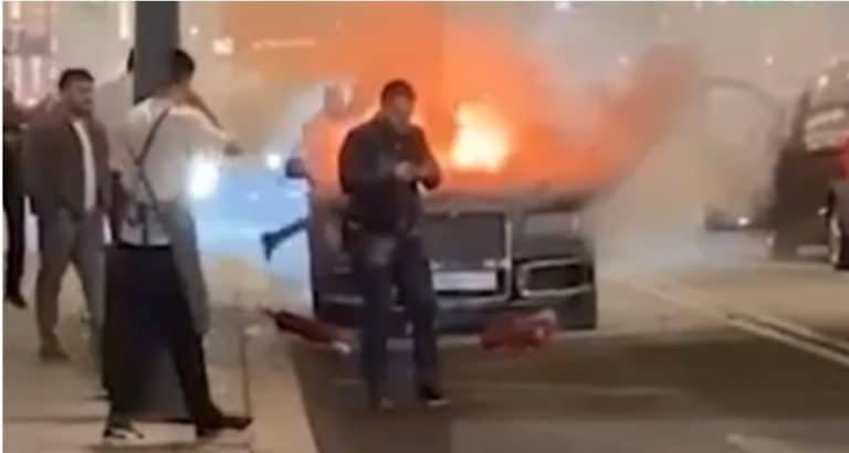 Limuzina e Putinit eksplodon pranë selisë së shërbimit sekret në Moskë