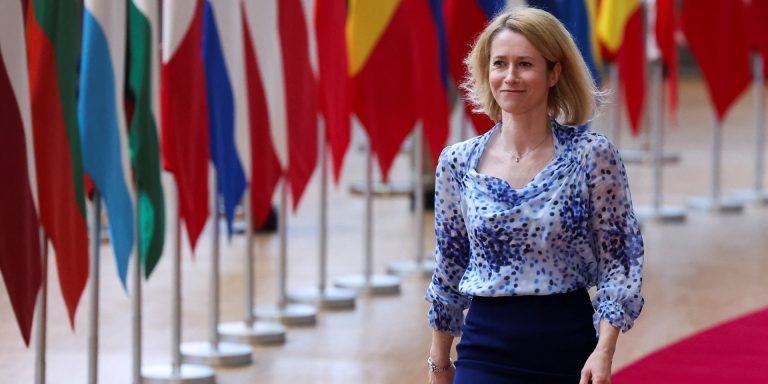 Kallas: Jemi duke i analizuar gabimet e dialogut Kosovë – Serbi