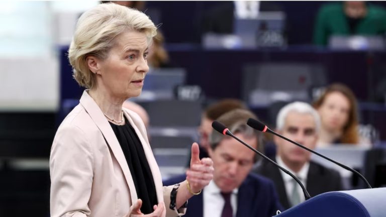 Hyrja në fuqi e tarifave doganore, BE i përgjigjet Trump, e parlajmëron: Jemi gati