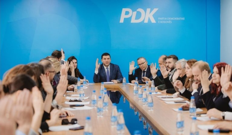 PDK mban mbledhjen e rregullt të Kryesisë, i jep vizën e kuqe VV-së, Guxo dhe Alternativa