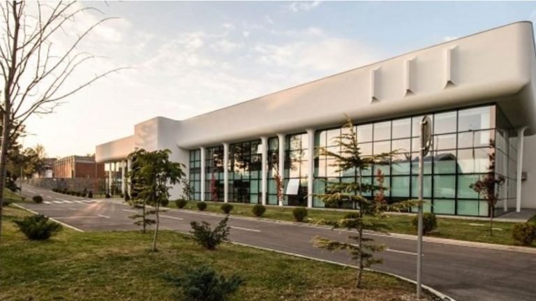 “Kemi falimentu”| ‘Comodita’ në Gjakovë largon nga puna mbi 400 punëtorë me kontrata aktive deri në fundvit