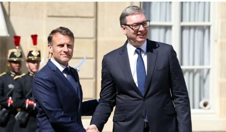 Vuçiqi pas takimit me Macronin: Franca, aleate e madhe e Serbisë