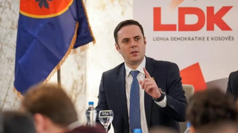 Abdixhiku: Seanca konstituive duhet të thirret nesër – LDK-ja do të shkojë në Kuvend, i ftojmë edhe të tjerët