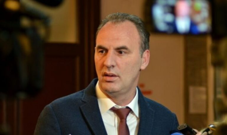 Limaj flet për tejkalimin e krizës në Kuvend, por nuk përgjigjet nëse ka marrëveshje me VV-në