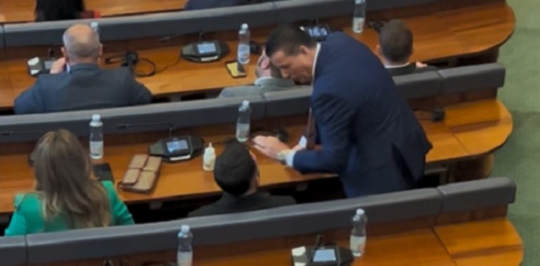 “Më ka nderu, e nderova”, Agim Bahtiri flet për cucllën që ia çoi Paris Gurit