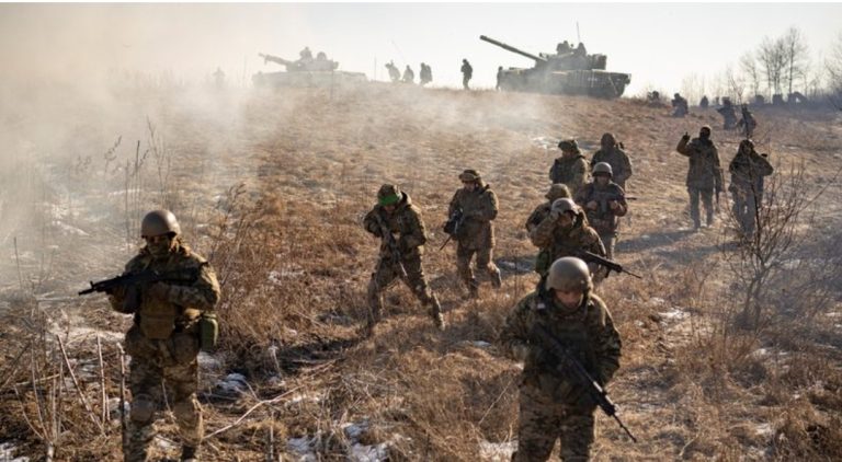 Ukraina humbet deri në 305 trupa në 24 orë nga forcat ruse