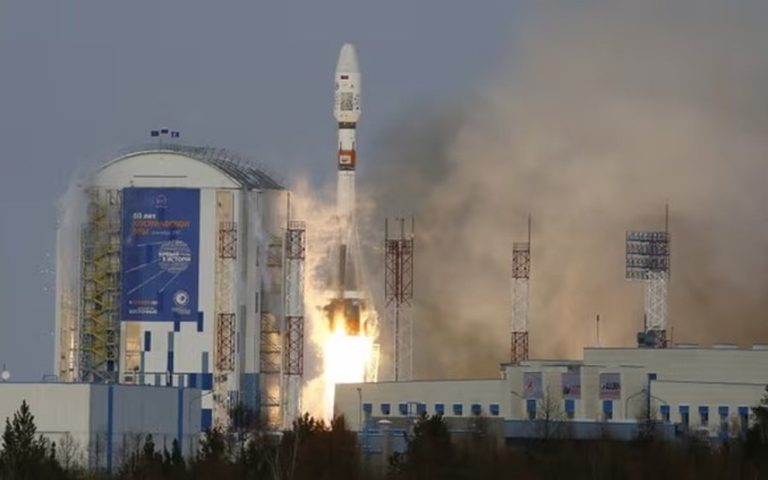 Alarmoi NATO-n, sateliti bërthamor rus del jashtë kontrollit?
