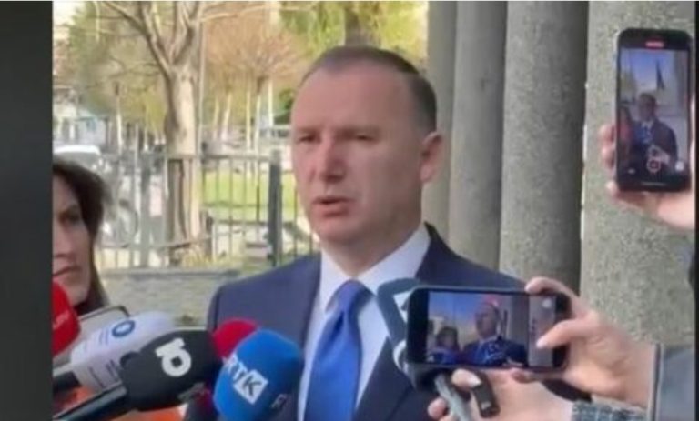 Zemaj: Letra e Kurtit për takim, sa për të vazhduar mashtrimin e tij