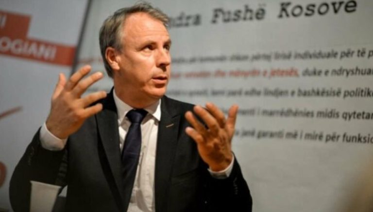 Zogiani ofron edhe një “argument” pse Haxhiu duhet të votohet: Është kryetare e Gruas së VV-së
