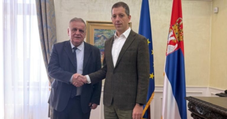 Nexhmedin Spahiu shfaqet në Beograd në Zyrën e Gjuriqit