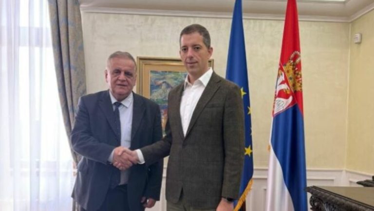 Nexhmedin Spahiu thotë se u ftua për takim nga ministri Gjuriq