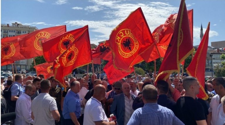 Veteranët e UÇK-së kërkojnë hetim urgjent ndërkombëtar për Dhomat e Specializuara.