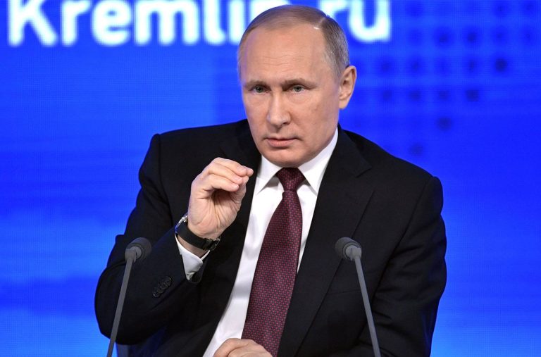 Putin ‘mashtron’ Zelenskyn dhe Trump për bisedimet e paqes në Turqi