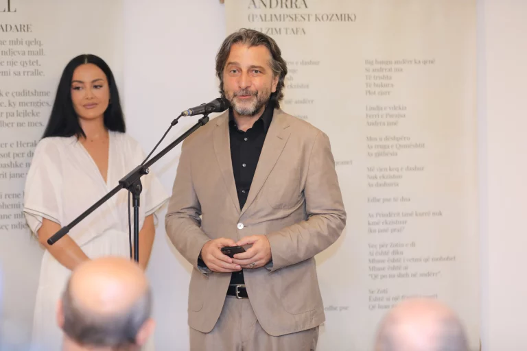 Në Prishtinë Inaugurohet Teatri i Poezisë