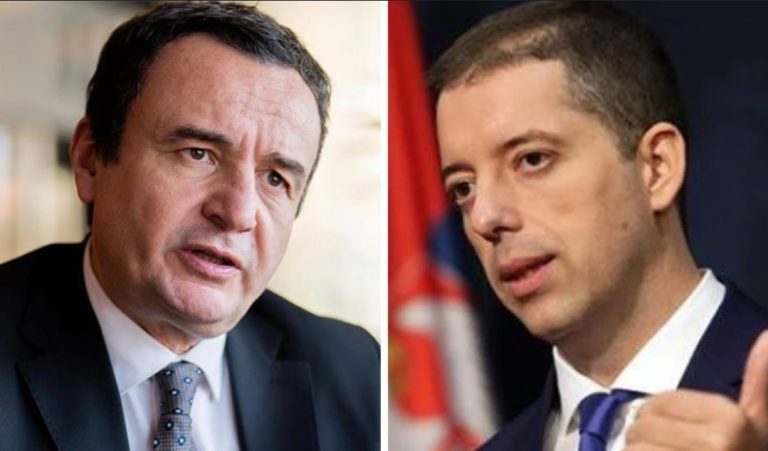 Albin Kurti, “kampioni i destabilitetit” sipas Beogradit, dhe loja e fjalëve që po mbush sallat e NATO-s e OKB-së