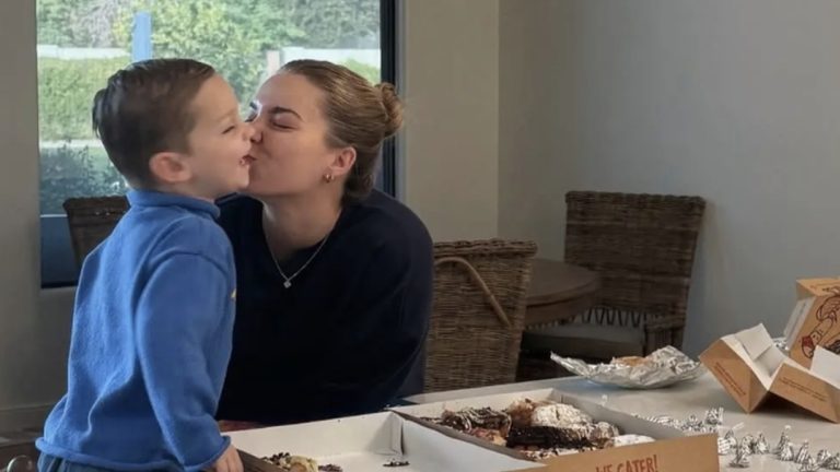 Pas 4 muajsh, rikthehet dhe flet për mbytjen e djalit influencuesja e famshme: Nuk do të sillem sikur gjithçka është në rregull