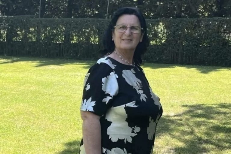 Humbi duart dhe këmbët, e braktisi e fejuara. Pas 3 vitesh, infermierja nuk u besoi syve kur ai i dha dorën dhe i tregoi djalin e tij