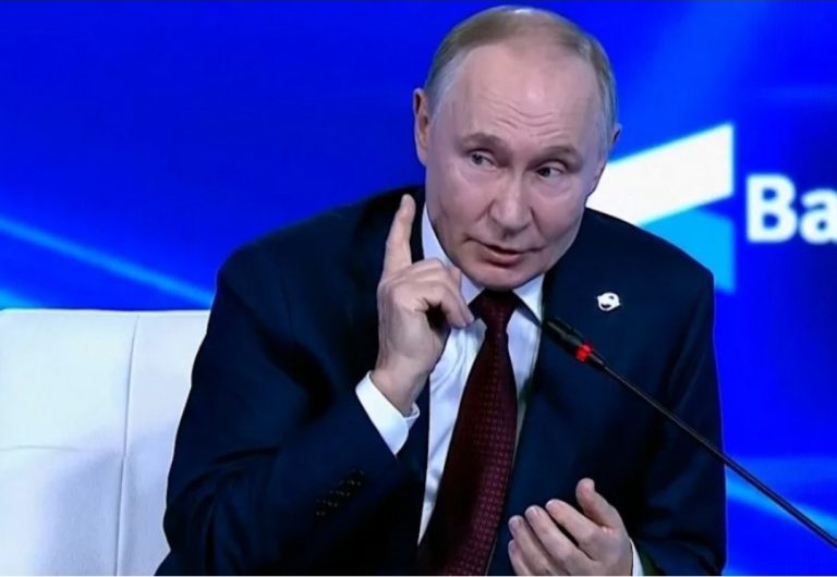 ‘Në rregull, nuk do e bëj më’/ Putini po tallet me frikën tonë nga dronët