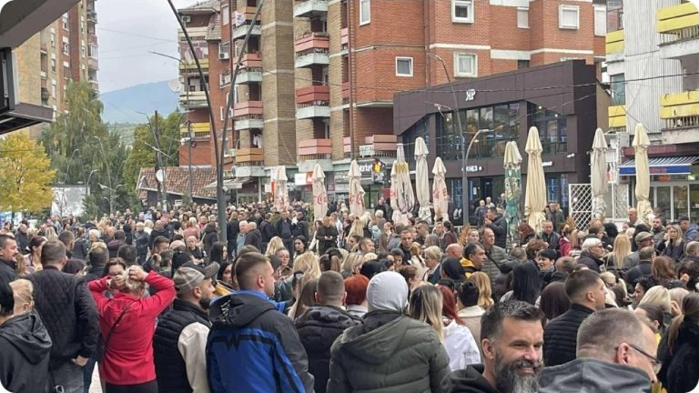 Lista Serbe mbledh qytetarët për të votuar në mënyrë të organizuar