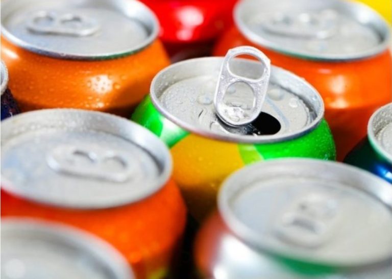 Studimi: Kjo lloj pije e njohur ndikon në fillimin e depresionit