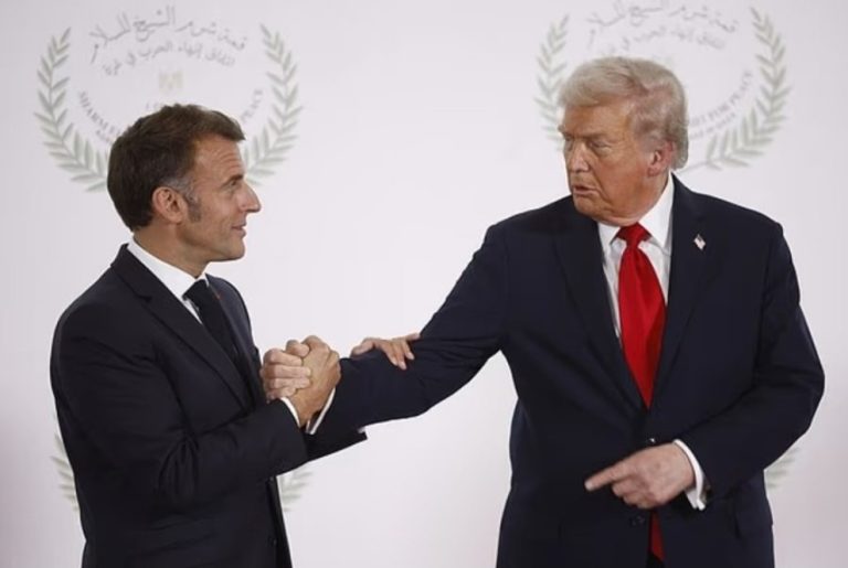 “Pse më lëndove?” Media britanike: Trump përplaset me Macron dy javë pas shakasë me Ramën