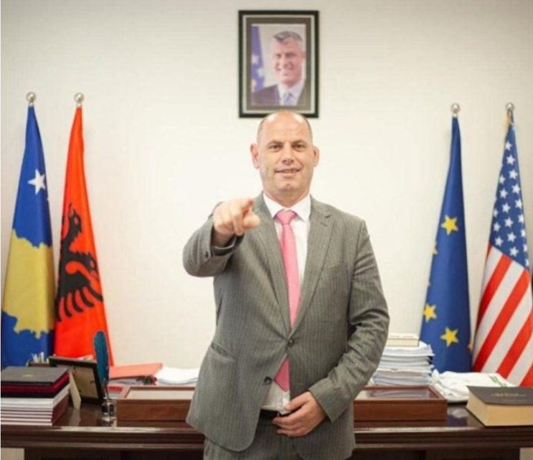 Lladrovci: Nëse PDK-ja nuk reflekton, në zgjedhje nacionale do të dal me iniciativë timen