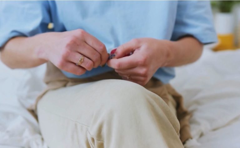 Studimi: Të rinjtë shqiptarë kontraceptivë dhe pilula aborti pa kontroll mjekësor