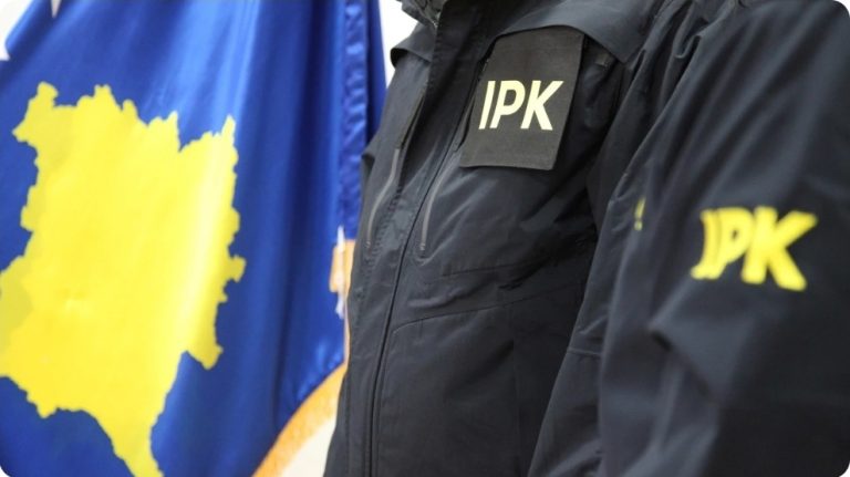Dyshohet se u fjalosën gjatë orarit të punës, IPK rekomandon suspendimin e dy policëve në Prizren