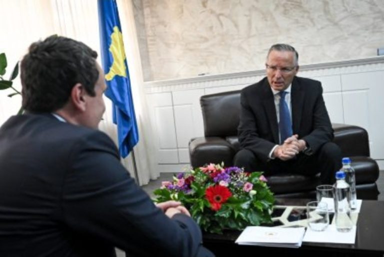 Hamza thotë se s’ka vija të kuqe për VV’në